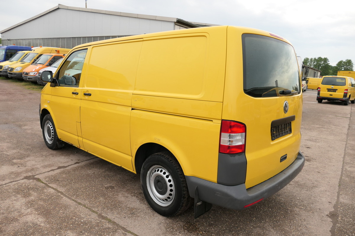 VW T5 Transporter 2.0 TDI PARKTRONIK EURO-5 2xSCHIE - 紧凑型面包车:图3 VW T5 Transporter 2.0 TDI PARKTRONIK EURO-5 2xSCHIE - 紧凑型面包车:图3