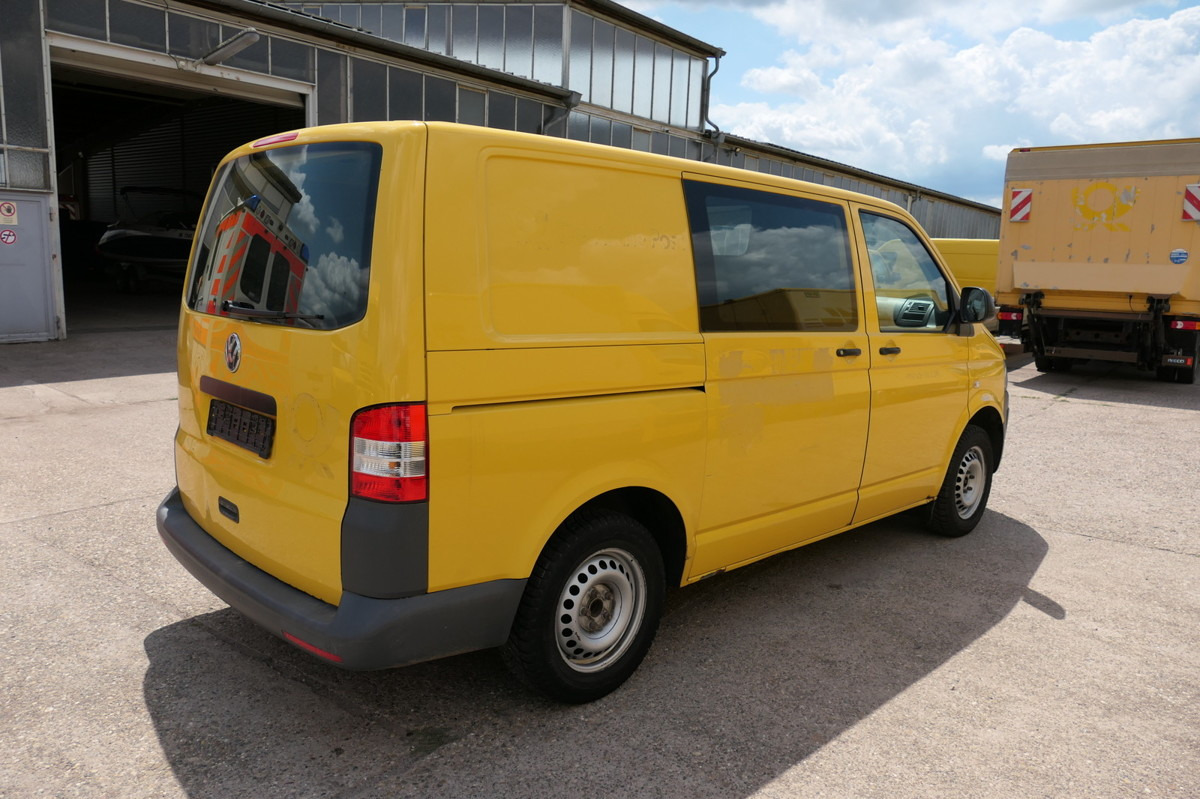 VW T5 Transporter 2.0 TDI PARKTRONIK EURO-5 2xSCHIE - 紧凑型面包车:图3 VW T5 Transporter 2.0 TDI PARKTRONIK EURO-5 2xSCHIE - 紧凑型面包车:图3