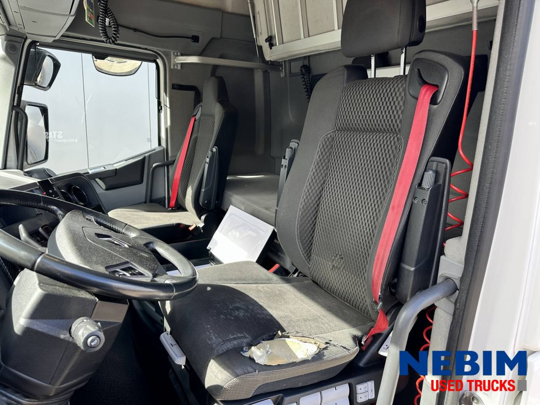 Renault T HIGH 480 Parking Airco - 牵引车:图3 Renault T HIGH 480 Parking Airco - 牵引车:图3