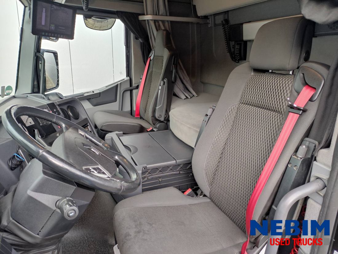 Renault T380 6x2 - 9.52mtr. box - Taillift 2000Kg - 厢式卡车:图4 Renault T380 6x2 - 9.52mtr. box - Taillift 2000Kg - 厢式卡车:图4