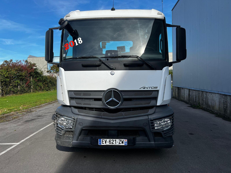 Mercedes-Benz Actros 2543 - 吊钩升降车:图4 Mercedes-Benz Actros 2543 - 吊钩升降车:图4