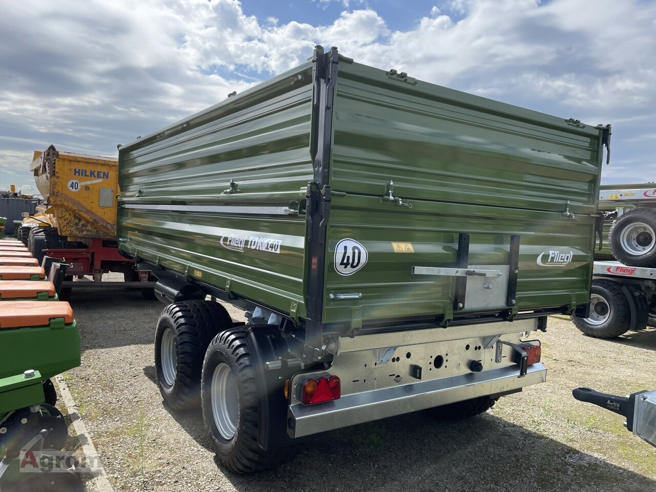 Fliegl TDK 140 FOX - 农场自卸拖车/ 自卸车:图3 Fliegl TDK 140 FOX - 农场自卸拖车/ 自卸车:图3