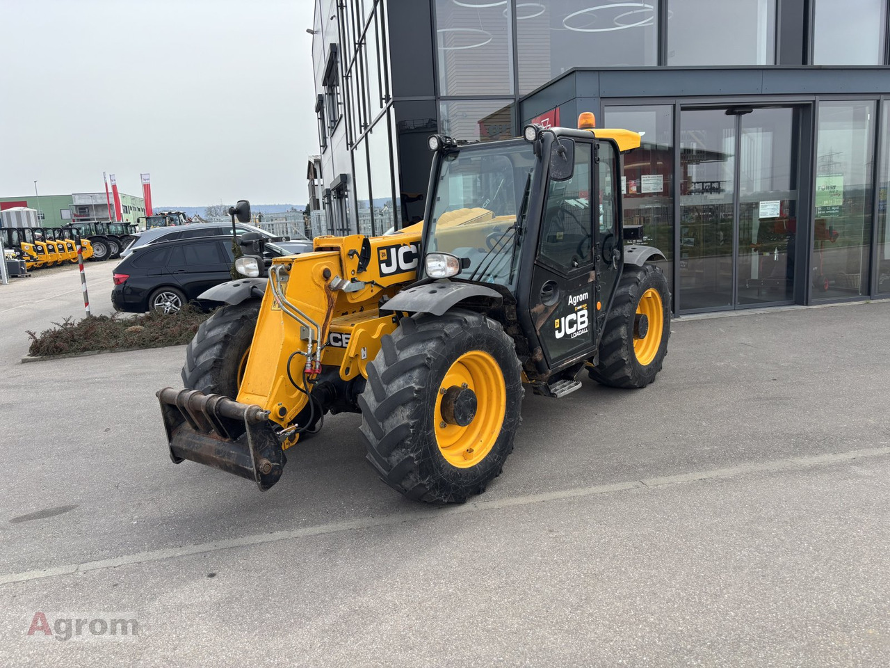 JCB 527-58 Agri - 伸缩臂叉装车:图2 JCB 527-58 Agri - 伸缩臂叉装车:图2