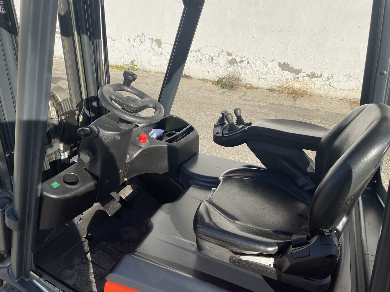 LINDE E 16 C-01 (batt. 2017) - 电动叉车:图4 LINDE E 16 C-01 (batt. 2017) - 电动叉车:图4