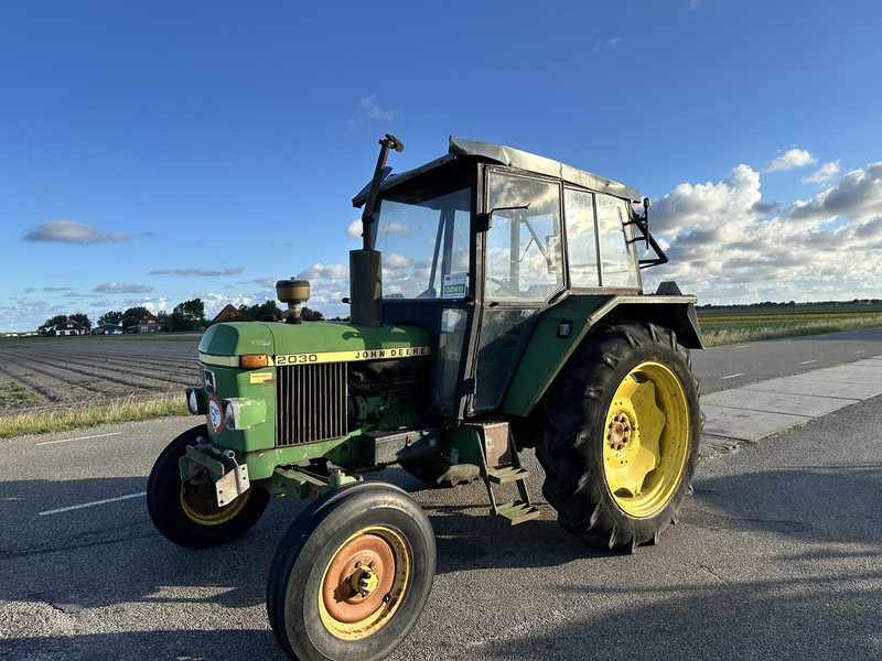John Deere 2030 - 拖拉机:图1 John Deere 2030 - 拖拉机:图1