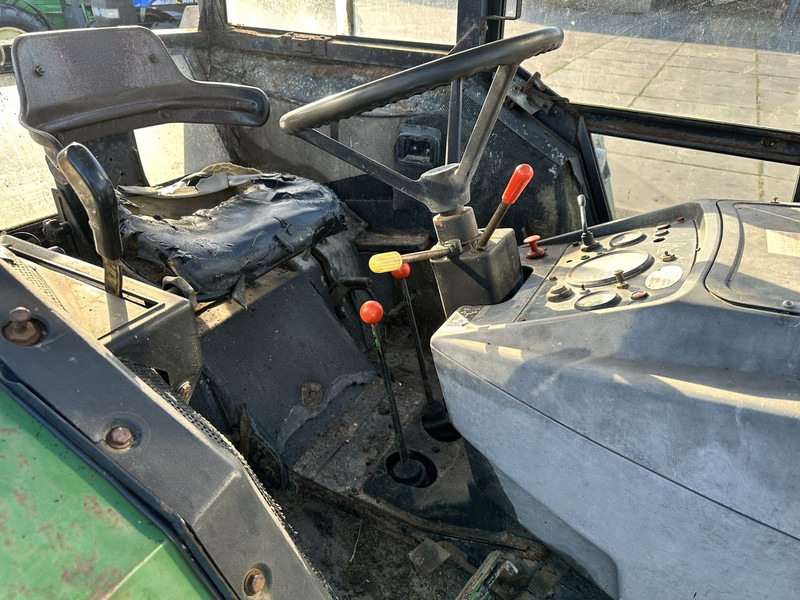 John Deere 2030 - 拖拉机:图4 John Deere 2030 - 拖拉机:图4