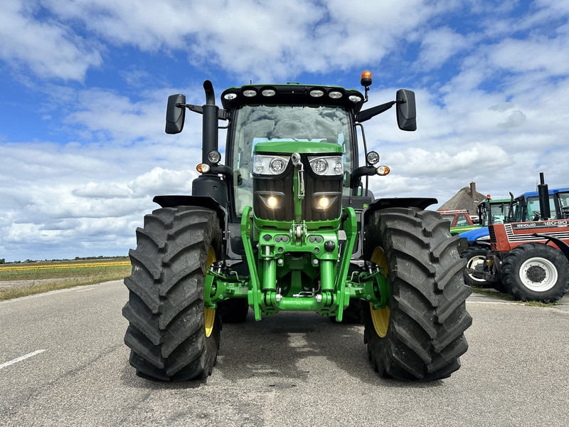 John Deere 6R150 - 拖拉机:图3 John Deere 6R150 - 拖拉机:图3