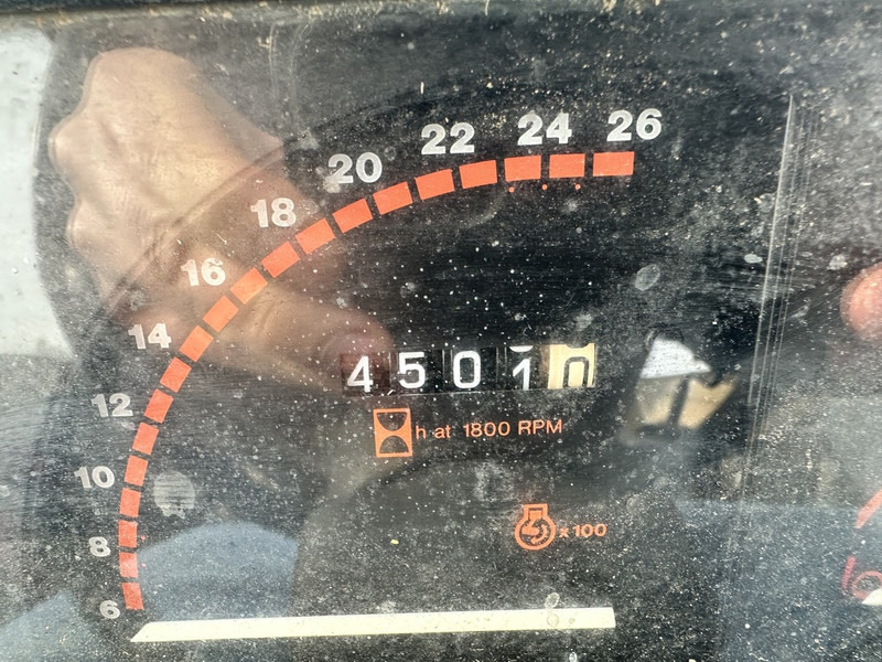 Massey Ferguson 375 - 拖拉机:图5 Massey Ferguson 375 - 拖拉机:图5