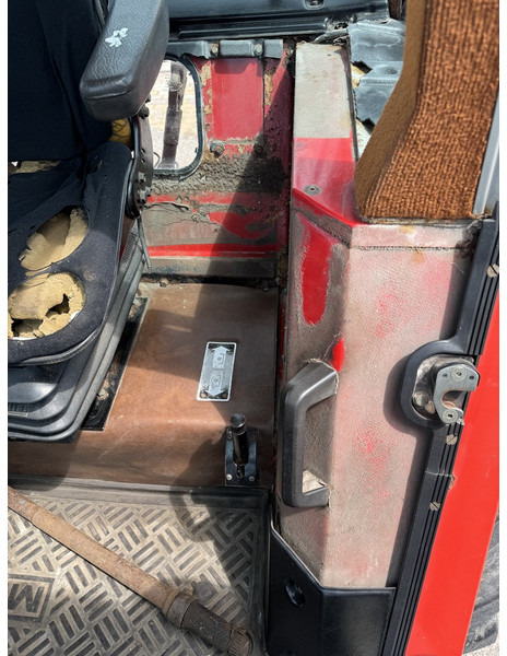 拖拉机 Massey Ferguson 675：图7