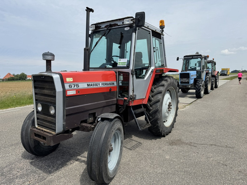 Massey Ferguson 675 - 拖拉机:图1 Massey Ferguson 675 - 拖拉机:图1