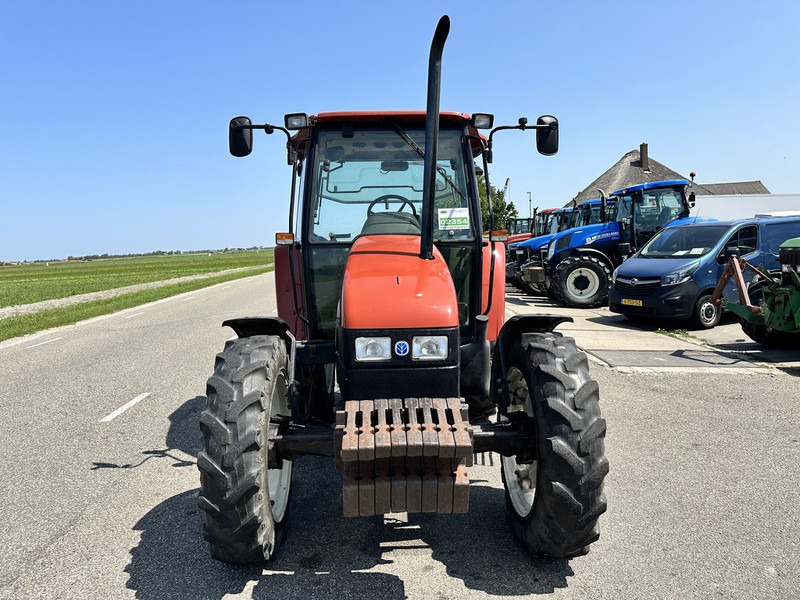 New Holland L 75 - 拖拉机:图4 New Holland L 75 - 拖拉机:图4