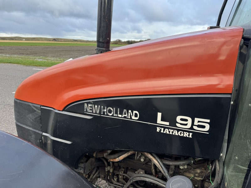 New Holland L95 - 拖拉机:图2 New Holland L95 - 拖拉机:图2