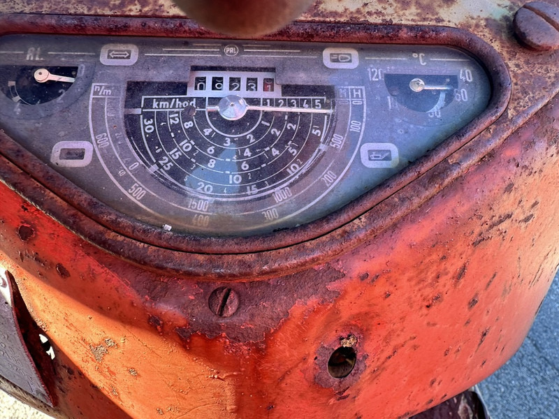 Zetor 4511 - 拖拉机:图5 Zetor 4511 - 拖拉机:图5