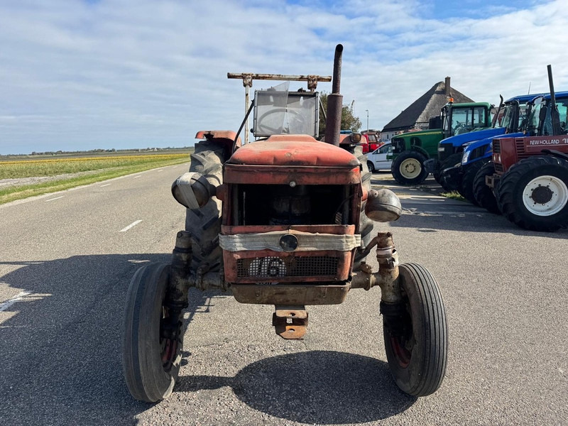 Zetor 4511 - 拖拉机:图2 Zetor 4511 - 拖拉机:图2