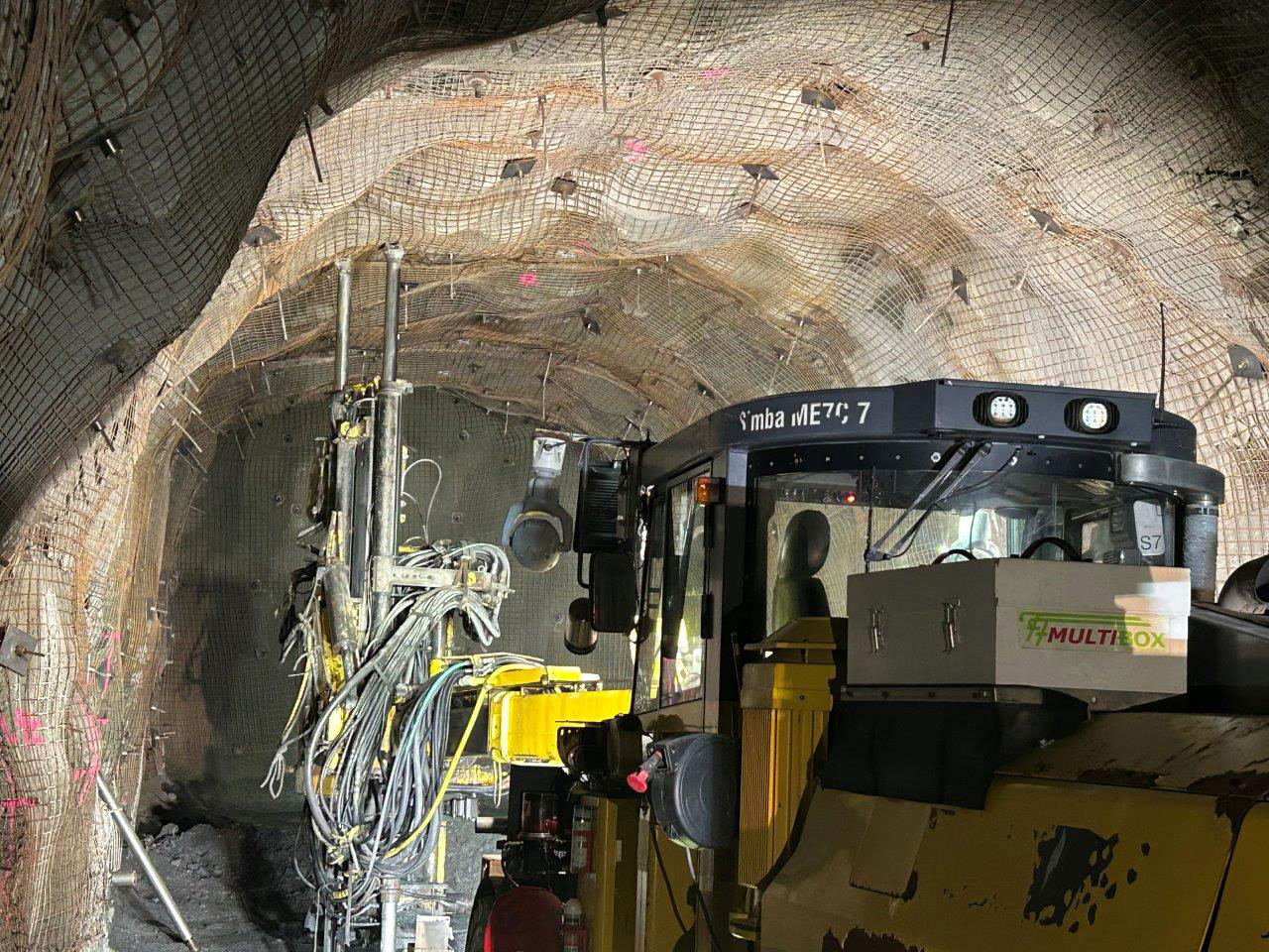 Atlas Copco (Epiroc) Simba ME7C - 定向钻孔机:图4 Atlas Copco (Epiroc) Simba ME7C - 定向钻孔机:图4