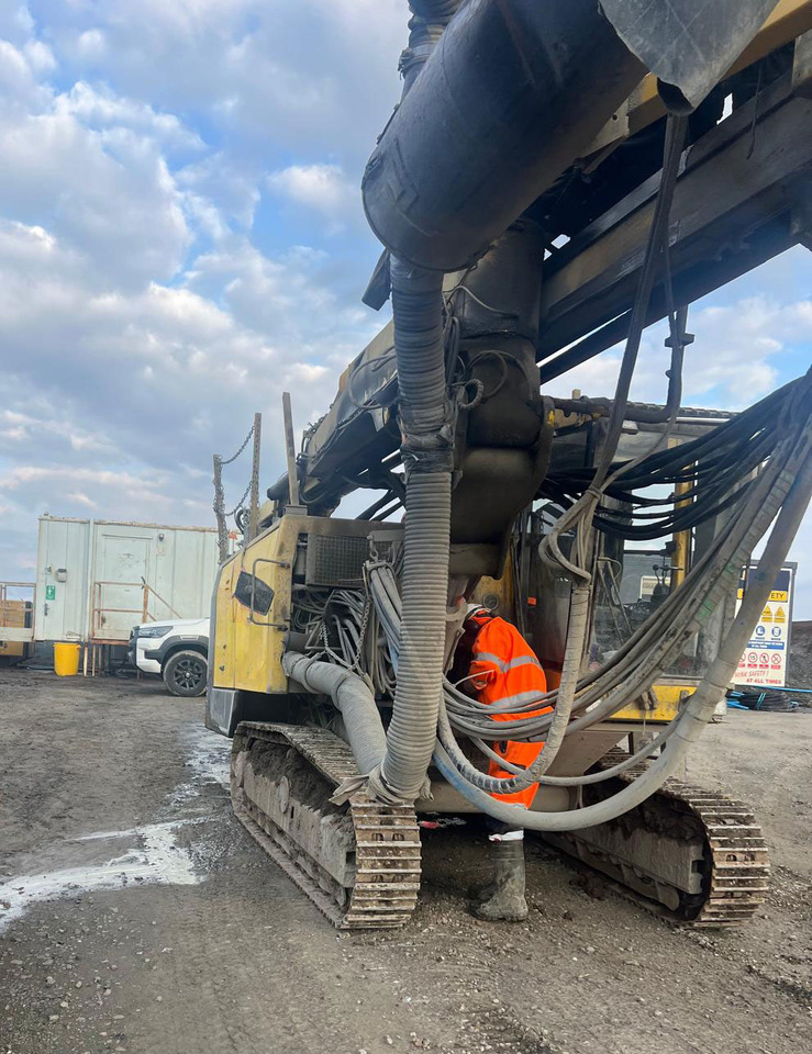 Atlas Copco ROC L8-44 - 钻机:图5 Atlas Copco ROC L8-44 - 钻机:图5