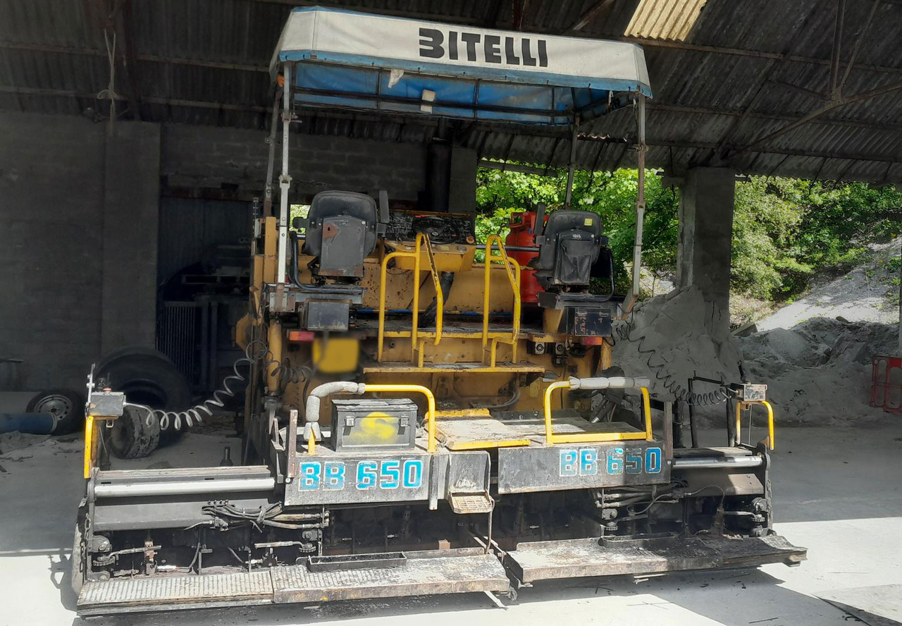 Bitelli BB650 - 沥青铺路机:图3 Bitelli BB650 - 沥青铺路机:图3