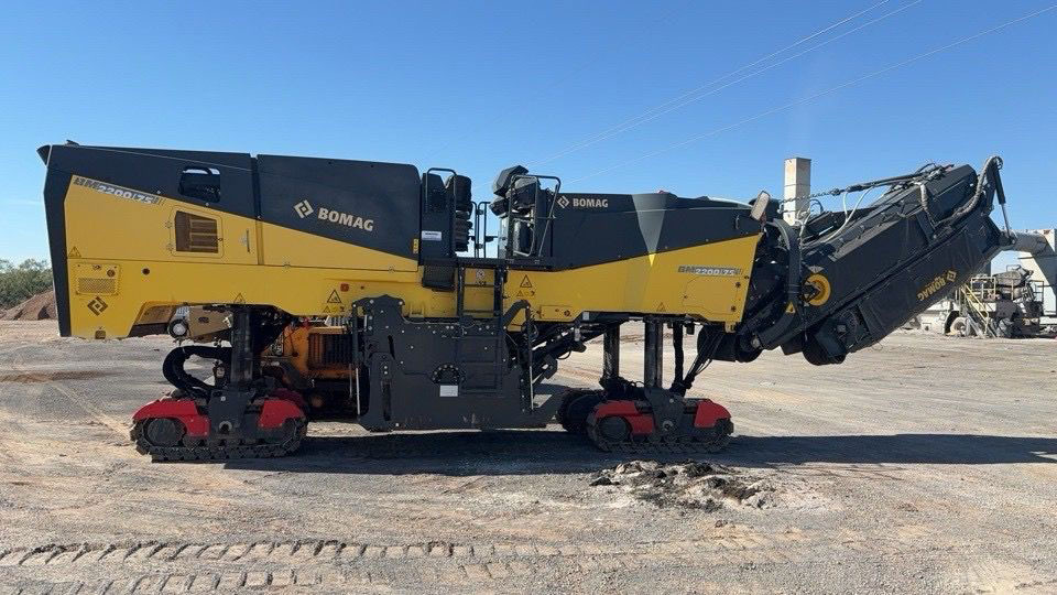 Bomag BM 2200/75 - 冷铣刨机:图2 Bomag BM 2200/75 - 冷铣刨机:图2