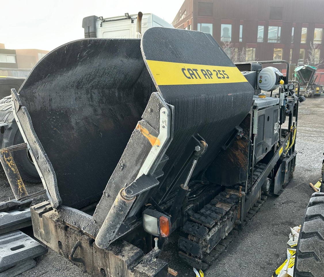 Caterpillar AP255 - 沥青铺路机:图3 Caterpillar AP255 - 沥青铺路机:图3