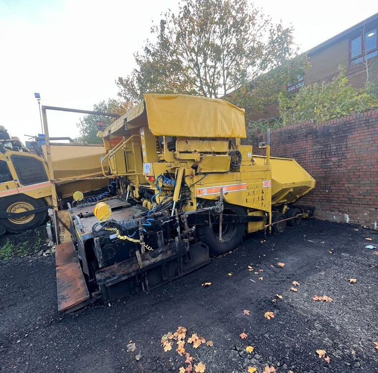 Caterpillar AP600 - 沥青铺路机:图3 Caterpillar AP600 - 沥青铺路机:图3