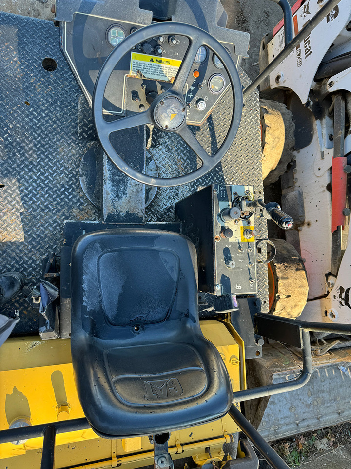 Caterpillar CB-434C - 压路机:图5 Caterpillar CB-434C - 压路机:图5