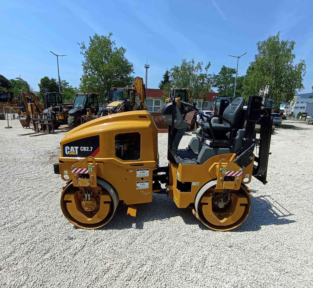 Caterpillar CB2.7 - 碾压机:图3 Caterpillar CB2.7 - 碾压机:图3