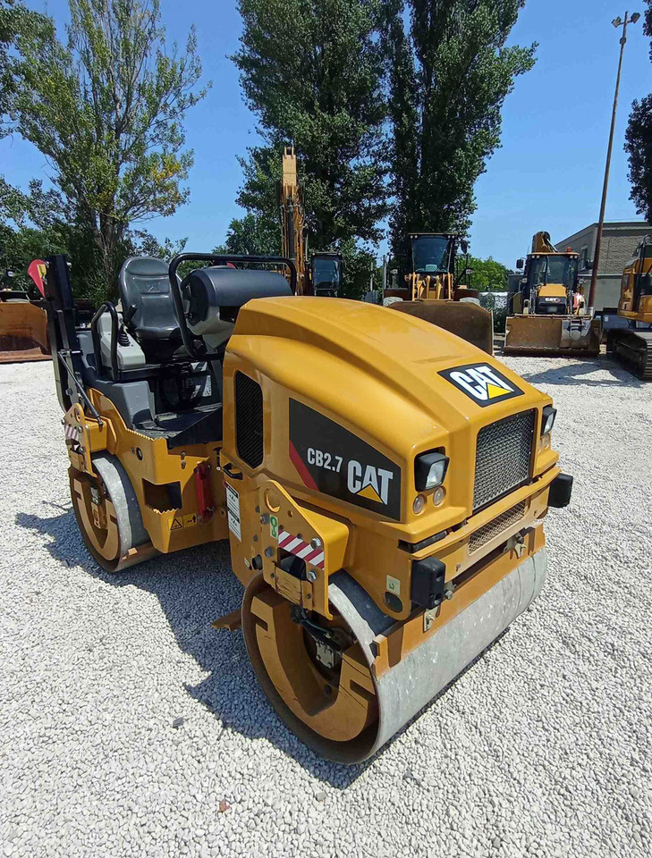 Caterpillar CB2.7 - 碾压机:图5 Caterpillar CB2.7 - 碾压机:图5