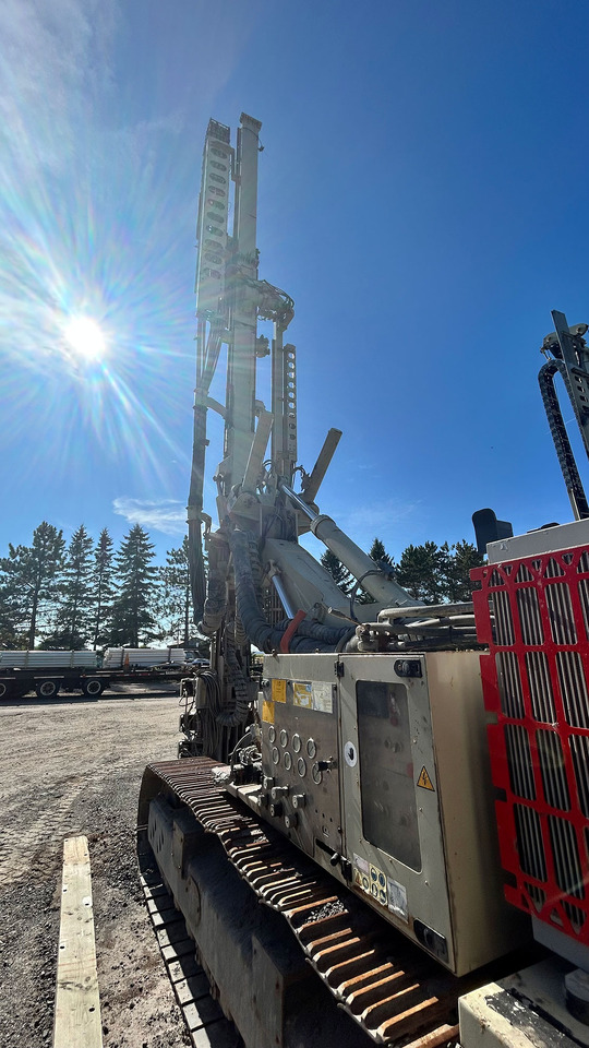 Comacchio MC 28 A - 打桩机:图2 Comacchio MC 28 A - 打桩机:图2