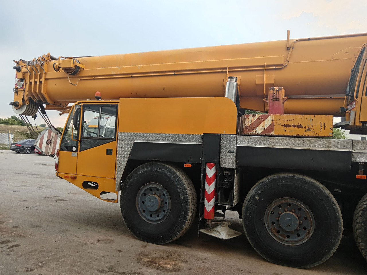 Demag AC 100 - 移动式起重机:图3 Demag AC 100 - 移动式起重机:图3