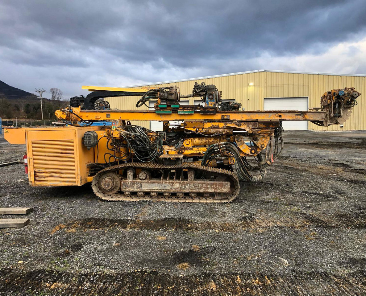 Klemm KR 806-3D - 打桩机:图1 Klemm KR 806-3D - 打桩机:图1