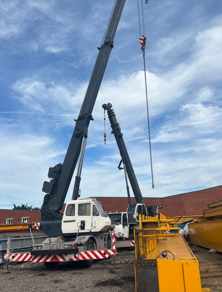 Kobelco RK200 - 移动式起重机:图2 Kobelco RK200 - 移动式起重机:图2