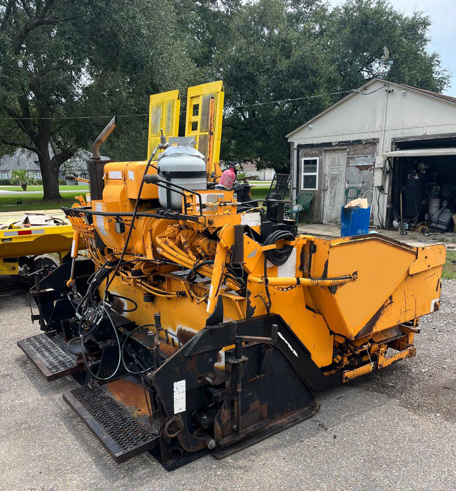 Leeboy 1000D - 沥青铺路机:图1 Leeboy 1000D - 沥青铺路机:图1