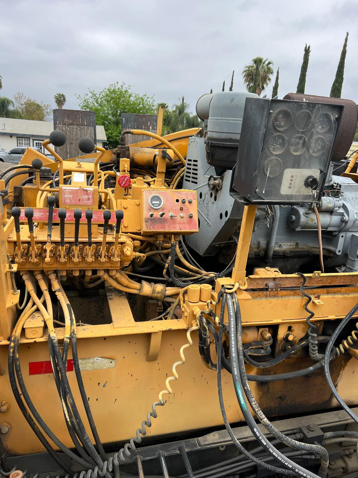 Leeboy 8000T - 沥青铺路机:图4 Leeboy 8000T - 沥青铺路机:图4