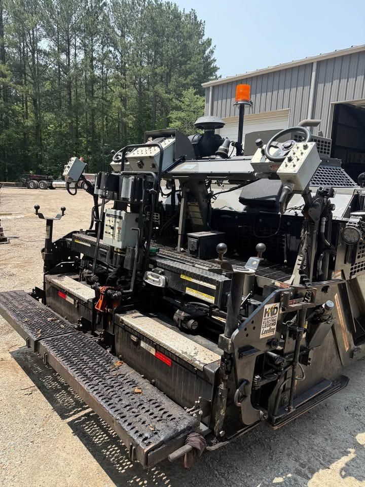 Leeboy 8520B - 沥青铺路机:图5 Leeboy 8520B - 沥青铺路机:图5