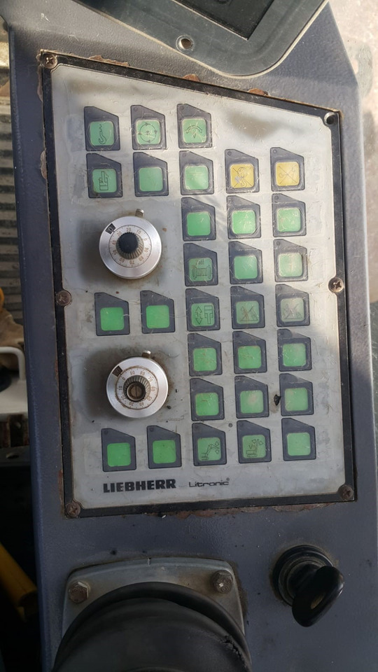 Liebherr LR1160 - 履带式起重机:图5 Liebherr LR1160 - 履带式起重机:图5