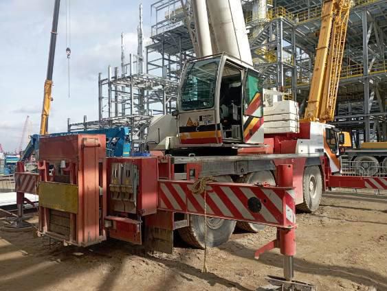 Liebherr LTM 1055-3.2 - 移动式起重机:图5 Liebherr LTM 1055-3.2 - 移动式起重机:图5