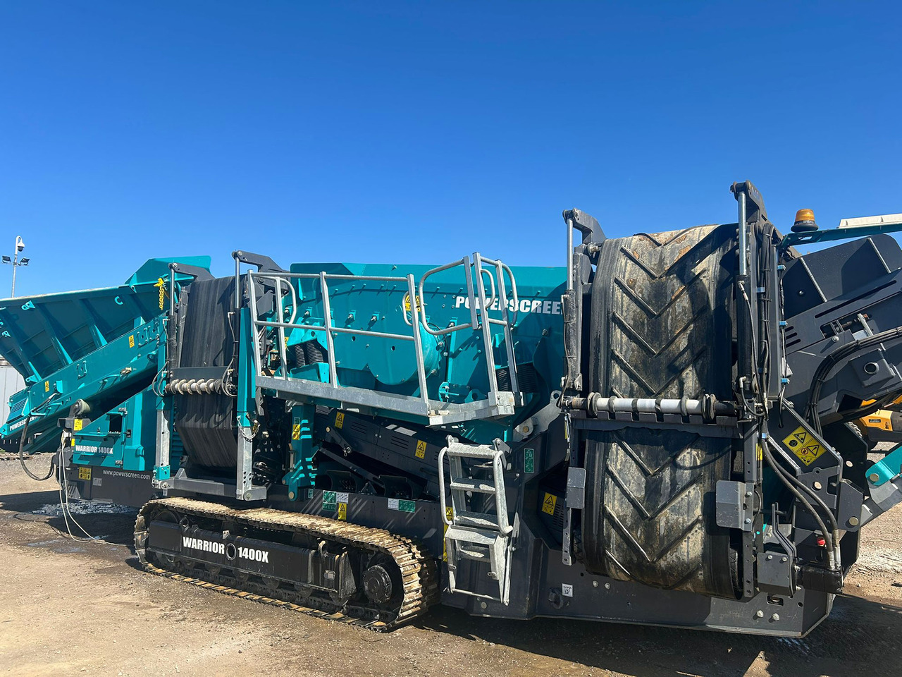 Powerscreen Warrior 1400x - 筛选机:图2 Powerscreen Warrior 1400x - 筛选机:图2