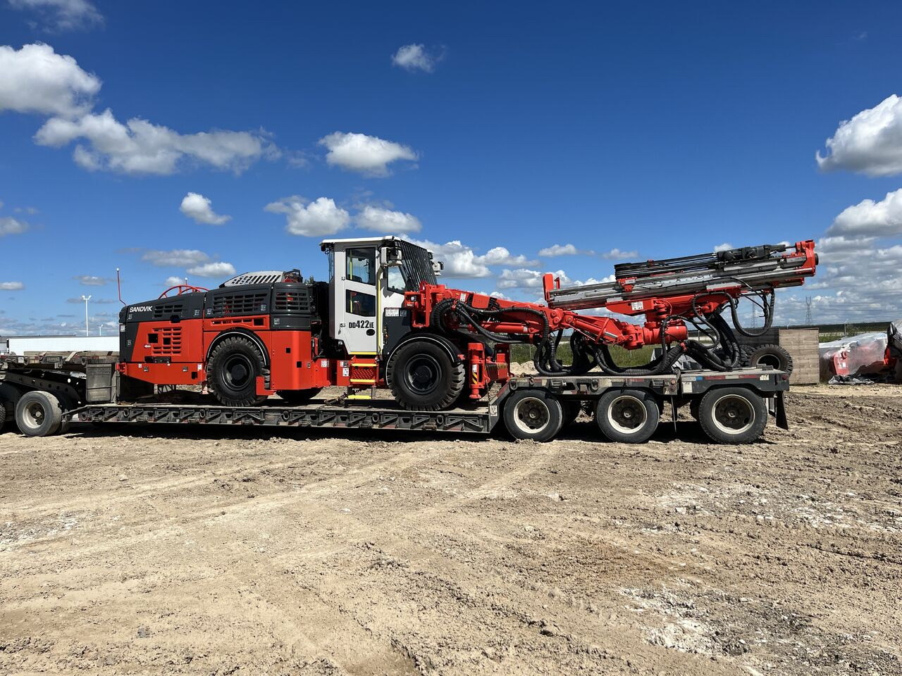 Sandvik DD422iE-2 - 定向钻孔机:图2 Sandvik DD422iE-2 - 定向钻孔机:图2