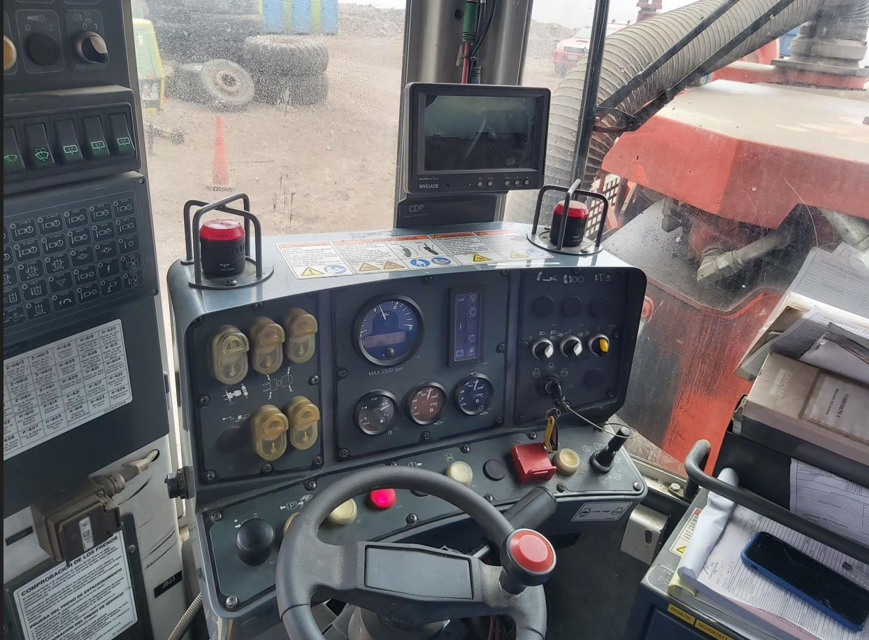 Sandvik DS411-C - 采矿机械:图4 Sandvik DS411-C - 采矿机械:图4