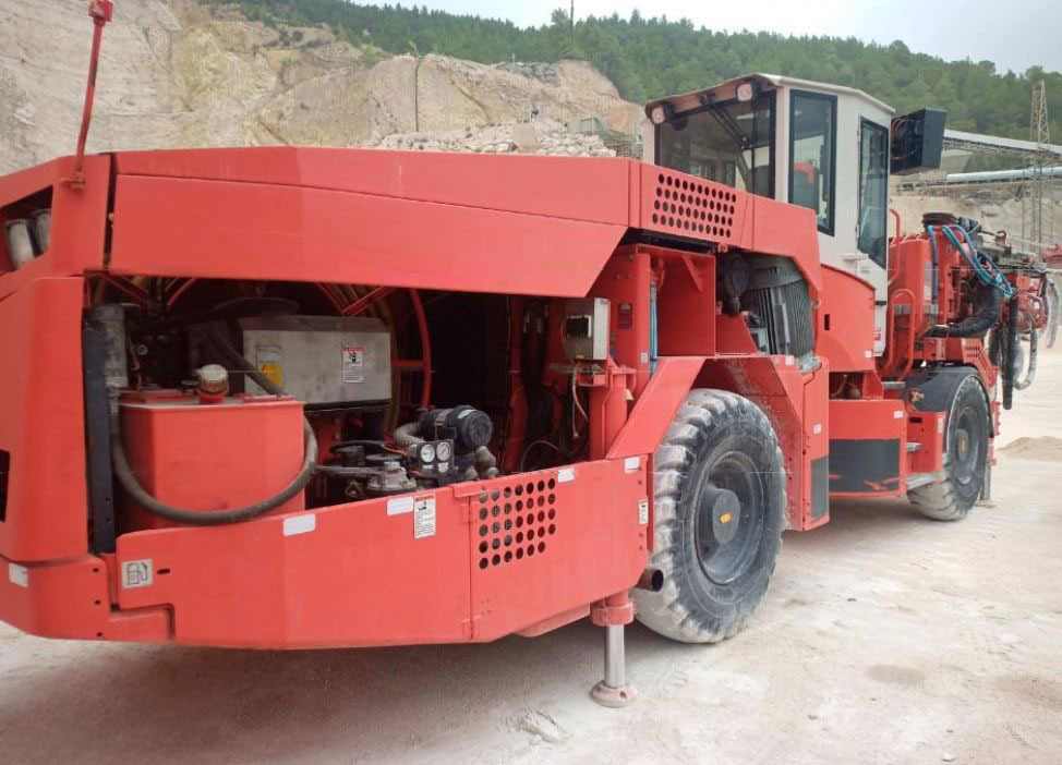 Sandvik DT820-SC - 定向钻孔机:图4 Sandvik DT820-SC - 定向钻孔机:图4