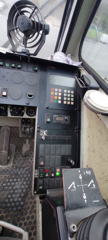 Tadano Faun ATF 30-2L - 移动式起重机:图4 Tadano Faun ATF 30-2L - 移动式起重机:图4