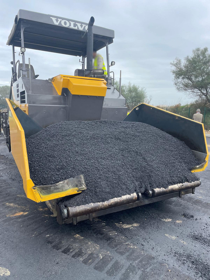 Volvo ABG 8820B - 沥青铺路机:图5 Volvo ABG 8820B - 沥青铺路机:图5