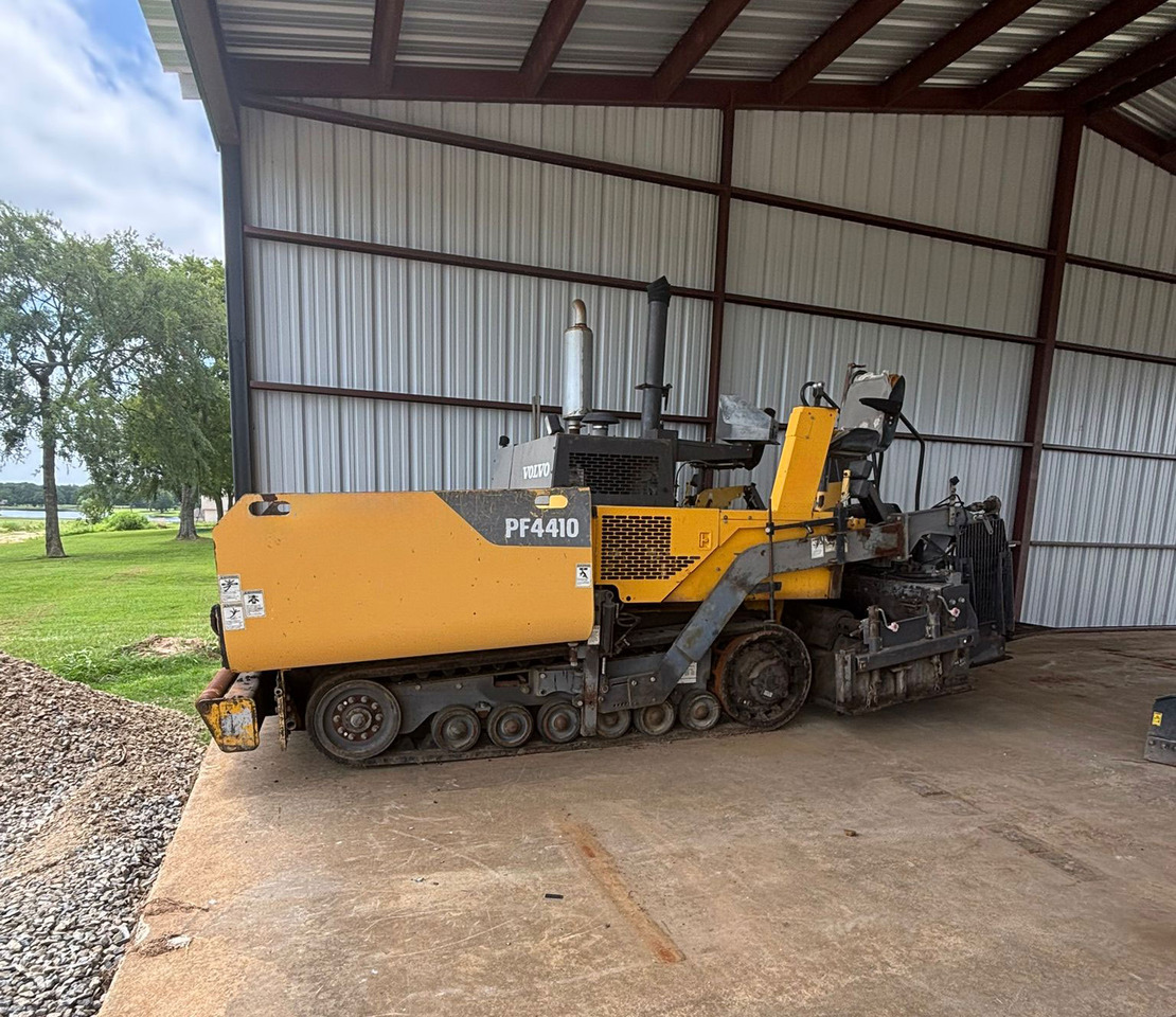 Volvo PF4410 - 沥青铺路机:图2 Volvo PF4410 - 沥青铺路机:图2