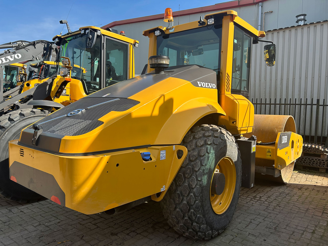 Volvo SD115B - 压实机:图3 Volvo SD115B - 压实机:图3