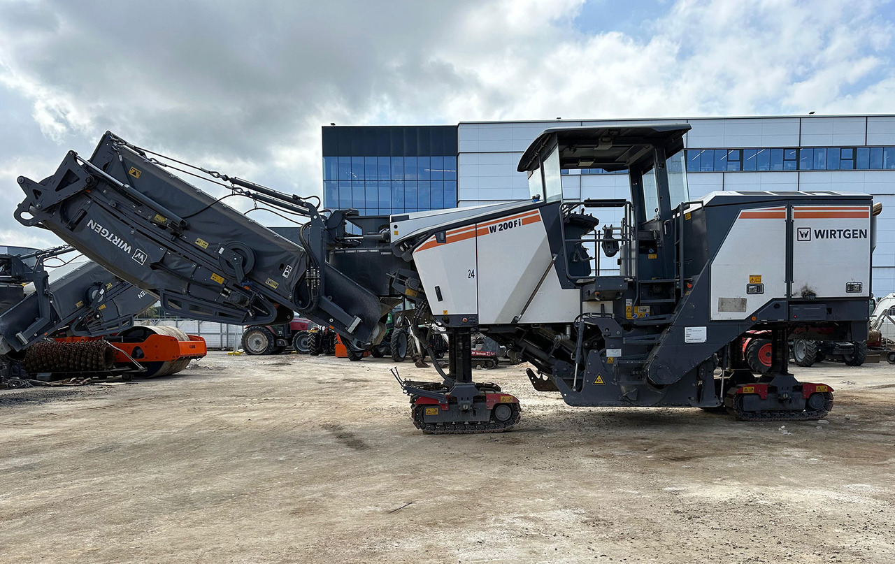 Wirtgen W 200 Fi - 冷铣刨机:图1 Wirtgen W 200 Fi - 冷铣刨机:图1