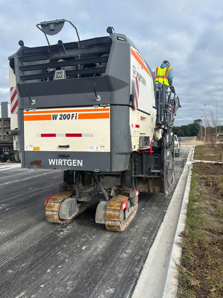 Wirtgen W 200 Fi - 冷铣刨机:图4 Wirtgen W 200 Fi - 冷铣刨机:图4