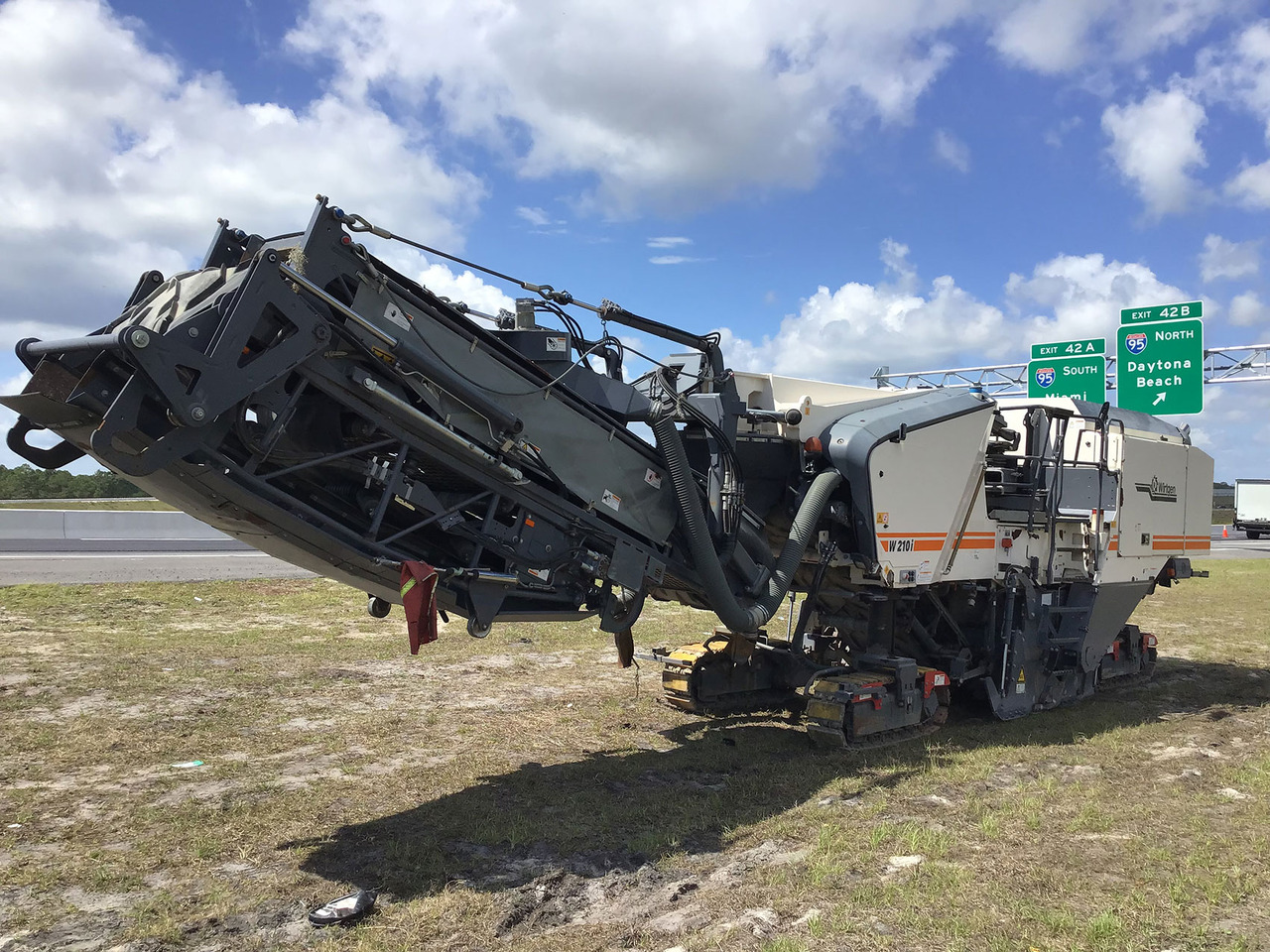Wirtgen W 210 i - 冷铣刨机:图3 Wirtgen W 210 i - 冷铣刨机:图3