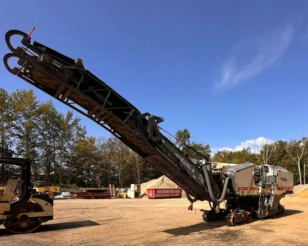 Wirtgen W 210 i - 冷铣刨机:图5 Wirtgen W 210 i - 冷铣刨机:图5