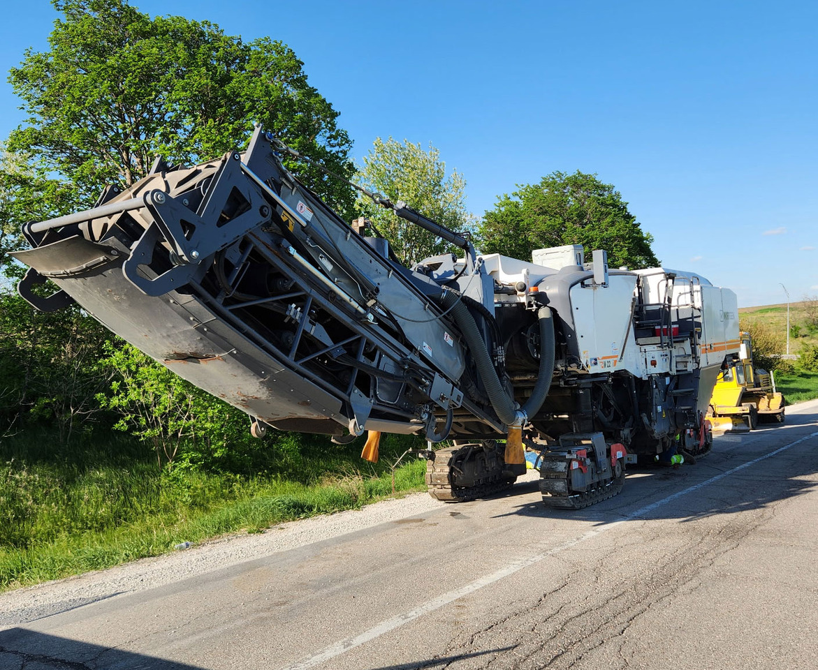 Wirtgen W 220 I - 冷铣刨机:图3 Wirtgen W 220 I - 冷铣刨机:图3