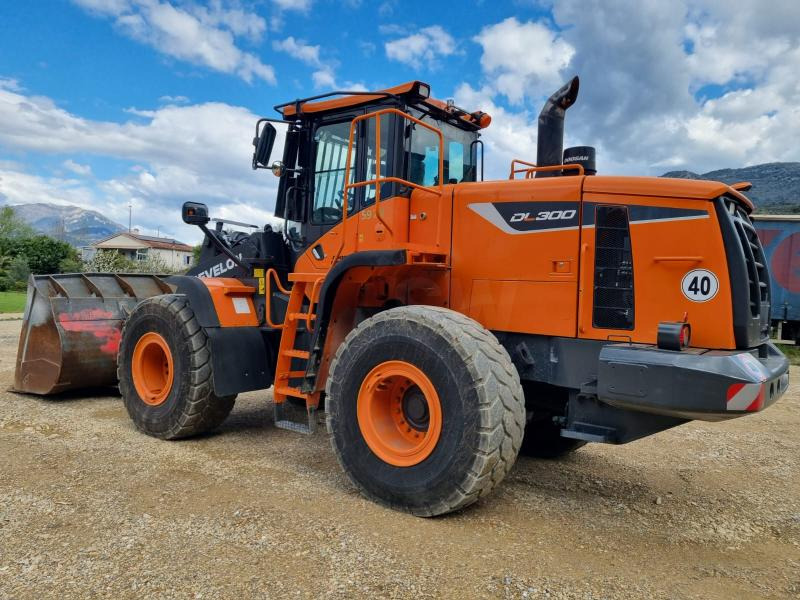 Doosan DL300 - 轮式装载机:图1 Doosan DL300 - 轮式装载机:图1